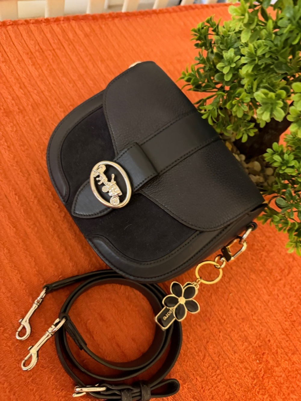 Coach Burgundy Leather Interior Patch Handbag - Picture 3 of 16